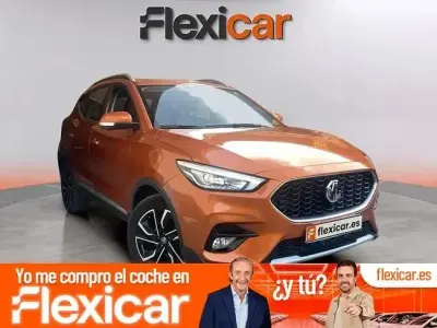 Usado MG ZS Luxury 111 CV (81 kW) 2023 Naranja Berlina