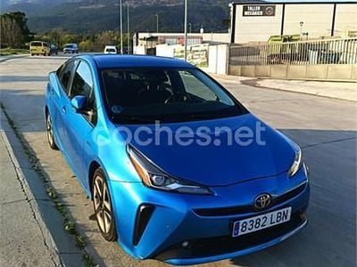 Begagnad Toyota Prius 122 HK (89 kW) 2019 Blå Sedan