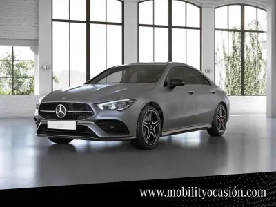 Usado Mercedes CLA200 AMG line 163 CV (119 kW) 2022 Mountaingrau magno Berlina