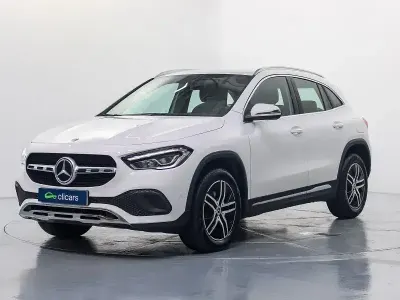 Usado Mercedes GLA200 150 CV (110 kW) 2023 Blanco SUV