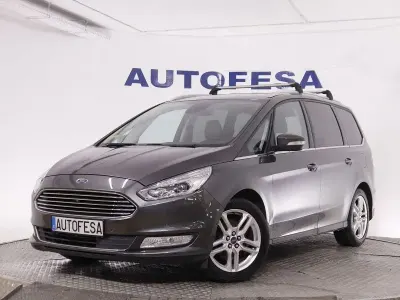 Usado Ford Galaxy Titanium 190 CV (139 kW) 2020 Gris titanio Monovolumen