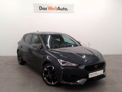 Begagnad Cupra Leon 150 HK (110 kW) 2023 Grå Sedan
