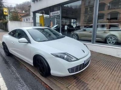 Blanco Usado 2015 Renault Laguna Coupé LIMITED Coupe | 11.900 €