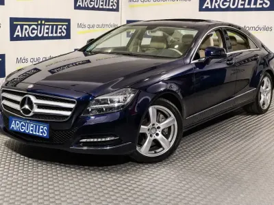 Usado Mercedes CLS350 306 CV (225 kW) 2014 Azul Berlina
