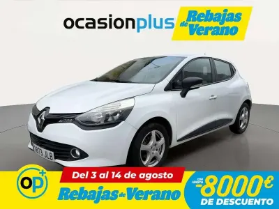 Usado Renault Clio Authentique 73 CV (53 kW) 2016 Blanco Utilitario