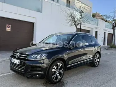 Second-hand VW Touareg R-line 245 CP (180 kW) 2013 Negru SUV