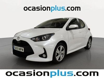 Blanco Usado 2024 Toyota Yaris Hybrid Active Utilitario | 16.728 € (Buen precio)