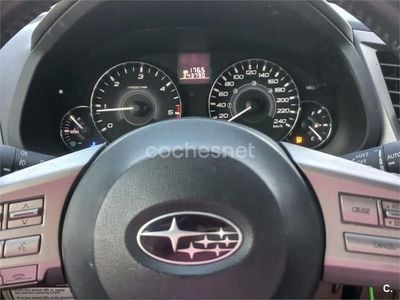 Negro Usado 2013 Subaru Legacy Familiar | 7200 €