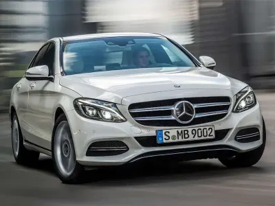 Usado Mercedes C350e 279 CV (205 kW) 2018 Negro Berlina