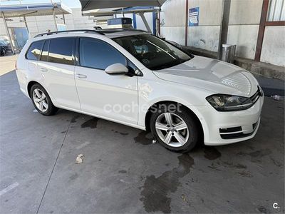 Usado VW Golf VII Advance 105 CV (77 kW) 2015 Blanco Familiar