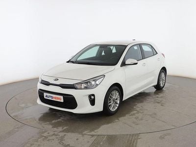 Usado Kia Rio Active 85 CV (62 kW) 2017 Blanco Berlina