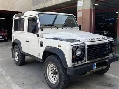 Usado Land Rover Defender SE 122 CV (89 kW) 2008 Gris / plata Familiar
