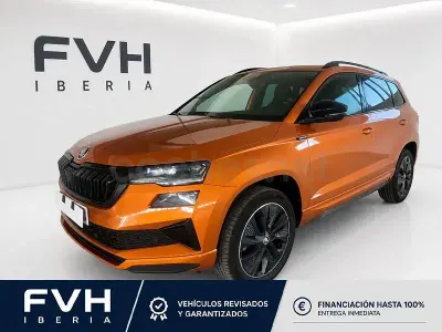 Usado Skoda Karoq SportLine 150 CV (110 kW) 2025 Naranja SUV