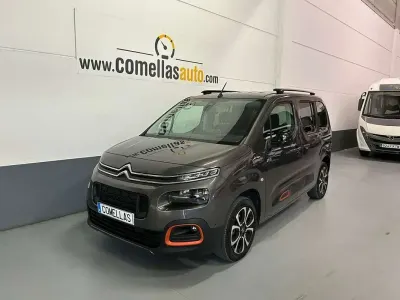 Usado Citroën Berlingo Shine 102 CV (75 kW) 2021 Gris Monovolumen