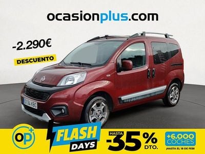 Usado Fiat Qubo Lounge 80 CV (58 kW) 2017 Rojo Monovolumen