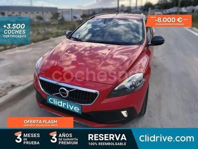 Usado Volvo V40 CC 120 CV (88 kW) 2017 Rojo Familiar