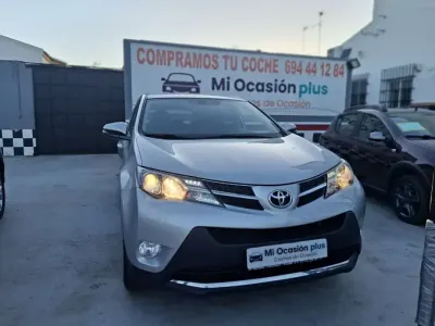 Usado Toyota RAV4 Executive 150 CV (110 kW) 2015 Plateado SUV