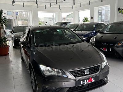 Usado Seat Leon Style 115 CV (84 kW) 2018 Gris / plata Familiar