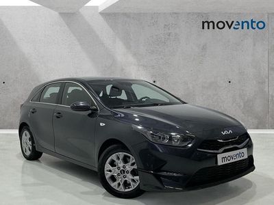 Gris Usado 2023 Kia Ceed Utilitario | 18.900 € (Precio justo)