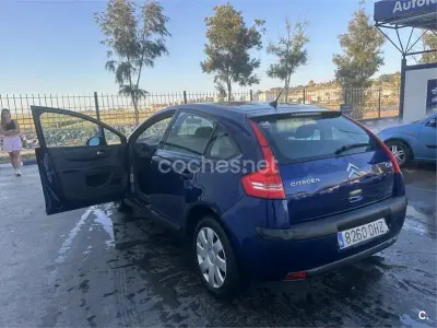 Usado Citroën C4 110 CV (80 kW) 2006 Azul Berlina