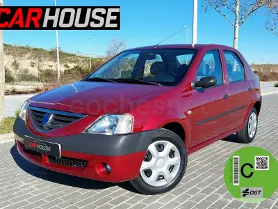 Usado Dacia Logan Lauréate 90 CV (66 kW) 2008 Granate Berlina