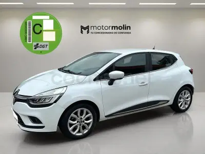 Usado Renault Clio IV Zen 120 CV (88 kW) 2017 Blanco Berlina