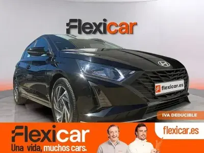Usado Hyundai i20 84 CV (61 kW) 2024 Negro Utilitario