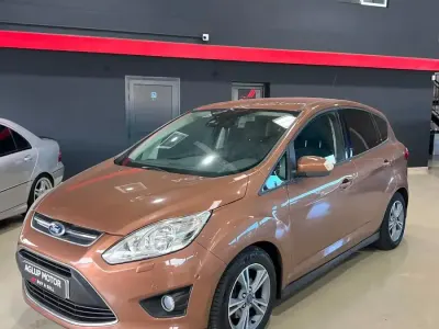 Usado Ford C-MAX S 125 CV (91 kW) 2014 Marrón Monovolumen