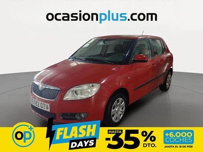 Rojo Usado 2010 Skoda Fabia Utilitario | 4650 € (Precio justo)