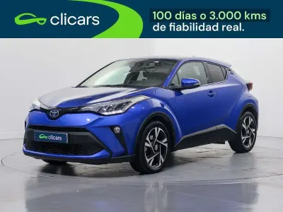 Begagnad Toyota C-HR Advance 152 HK (111 kW) 2022 Blå SUV