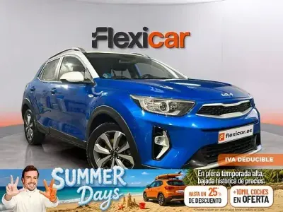 Usado Kia Stonic 100 CV (73 kW) 2021 Azul SUV