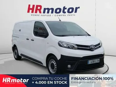 Usado Toyota Proace 100 kW (136 CV) 2021 Blanco Monovolumen