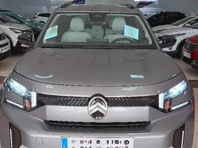 Usado Citroën C3 Aircross 145 CV (106 kW) 2025 Mercury grey SUV