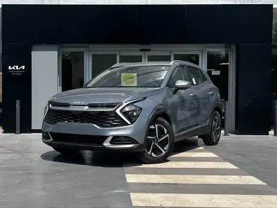 Usado Kia Sportage 215 CV (158 kW) 2025 Gris / plata SUV