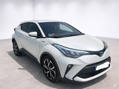 Begagnad Toyota C-HR