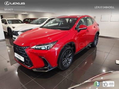 Usado Lexus NX350h Business Edition 242 CV (177 kW) 2022 Rojo SUV