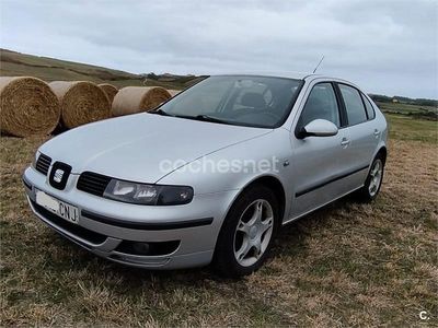 Gris / plata Usado 2003 Seat Leon Berlina | 2900 € (Precio justo)