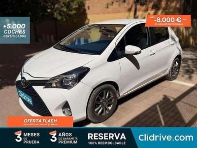 Usado Toyota Yaris Active 69 CV (50 kW) 2016 Blanco Utilitario