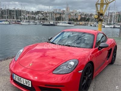 Käytetty Porsche 718 Cayman T 300 HP (220 kW) 2021 Punainen Coupe - kaksiovinen