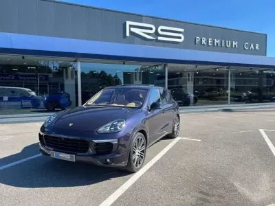 Usado Porsche Cayenne S E-Hybrid 416 CV (305 kW) 2017 Azul SUV