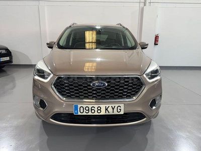 Usado Ford Kuga Vignale 180 CV (132 kW) 2019 Beige SUV
