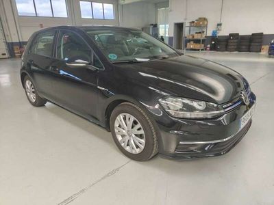 Usado VW Golf VII Advance 131 CV (96 kW) 2018 Negro Utilitario