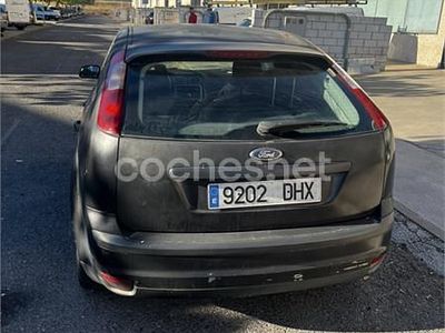 Negro Usado 2005 Ford Focus Sport Berlina | 2500 € (Precio justo)