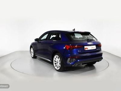 Azul Usado 2024 Audi A3 e-tron Ambiente Utilitario | 39.700 €