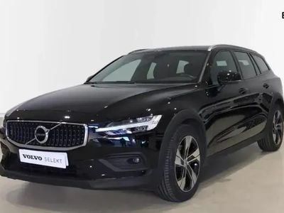 Negro Usado 2021 Volvo V60 CC Pro Familiar | 36.990 €