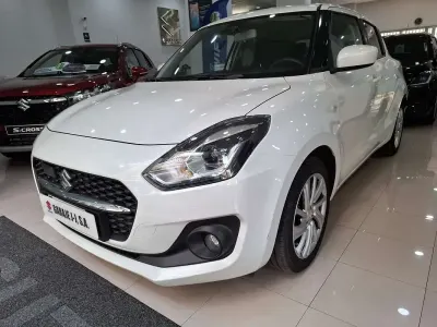 Usado Suzuki Swift 83 CV (61 kW) 2022 Utilitario