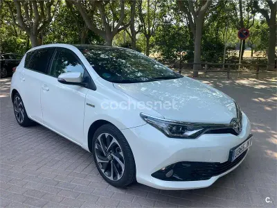 Usado Toyota Auris Hybrid