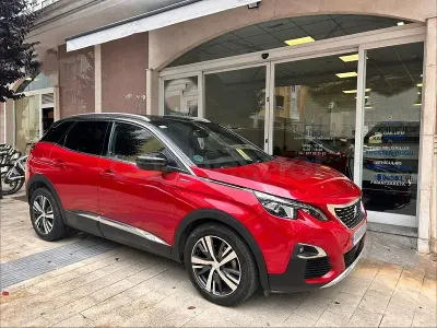 Usado Peugeot 3008 GT-line 130 CV (95 kW) 2018 Granate SUV