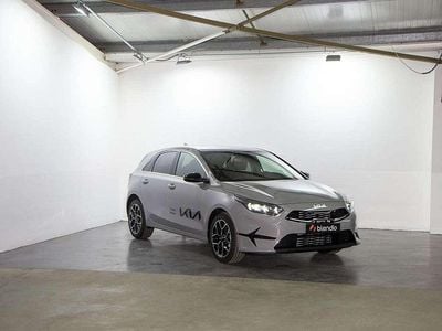 Gris Usado 2023 Kia Ceed GT GT-Line Utilitario | 19.991 € (Precio justo)