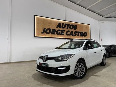 Usado Renault Mégane III LIMITED 110 CV (80 kW) 2014 Blanco Familiar